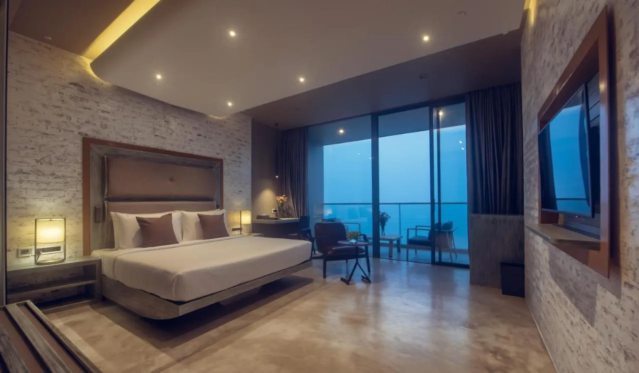 Pledge Scape Hotel Negombo