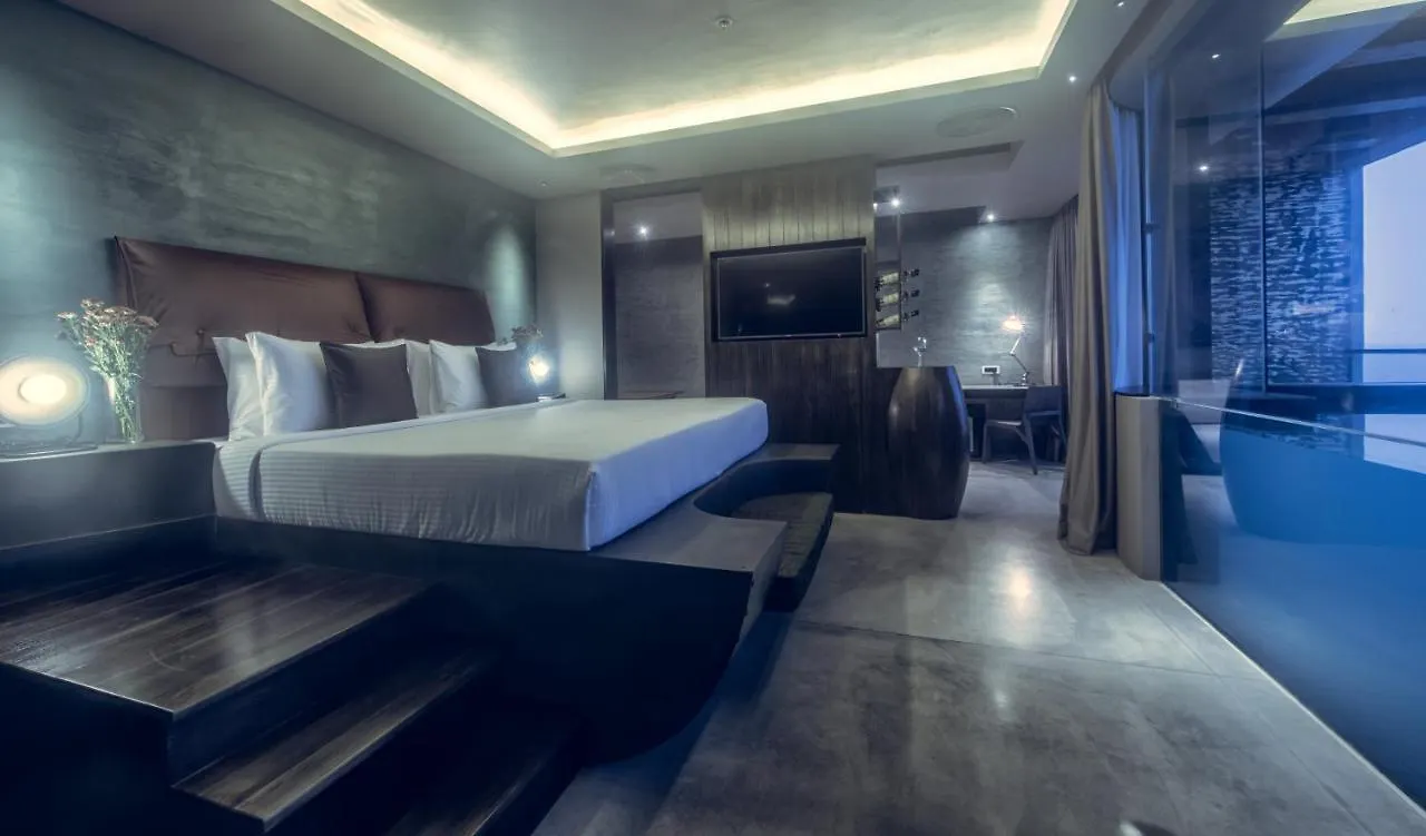 Pledge Scape Hotel Negombo