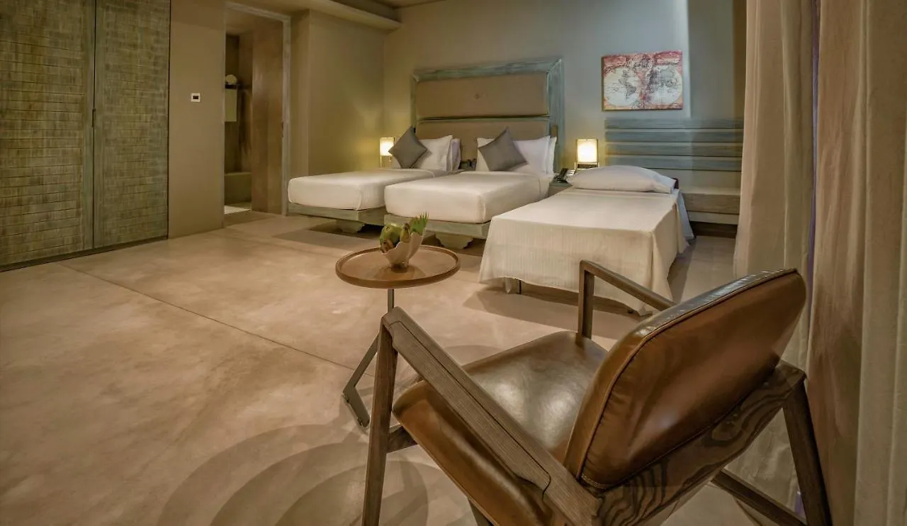 Pledge Scape Hotel Negombo